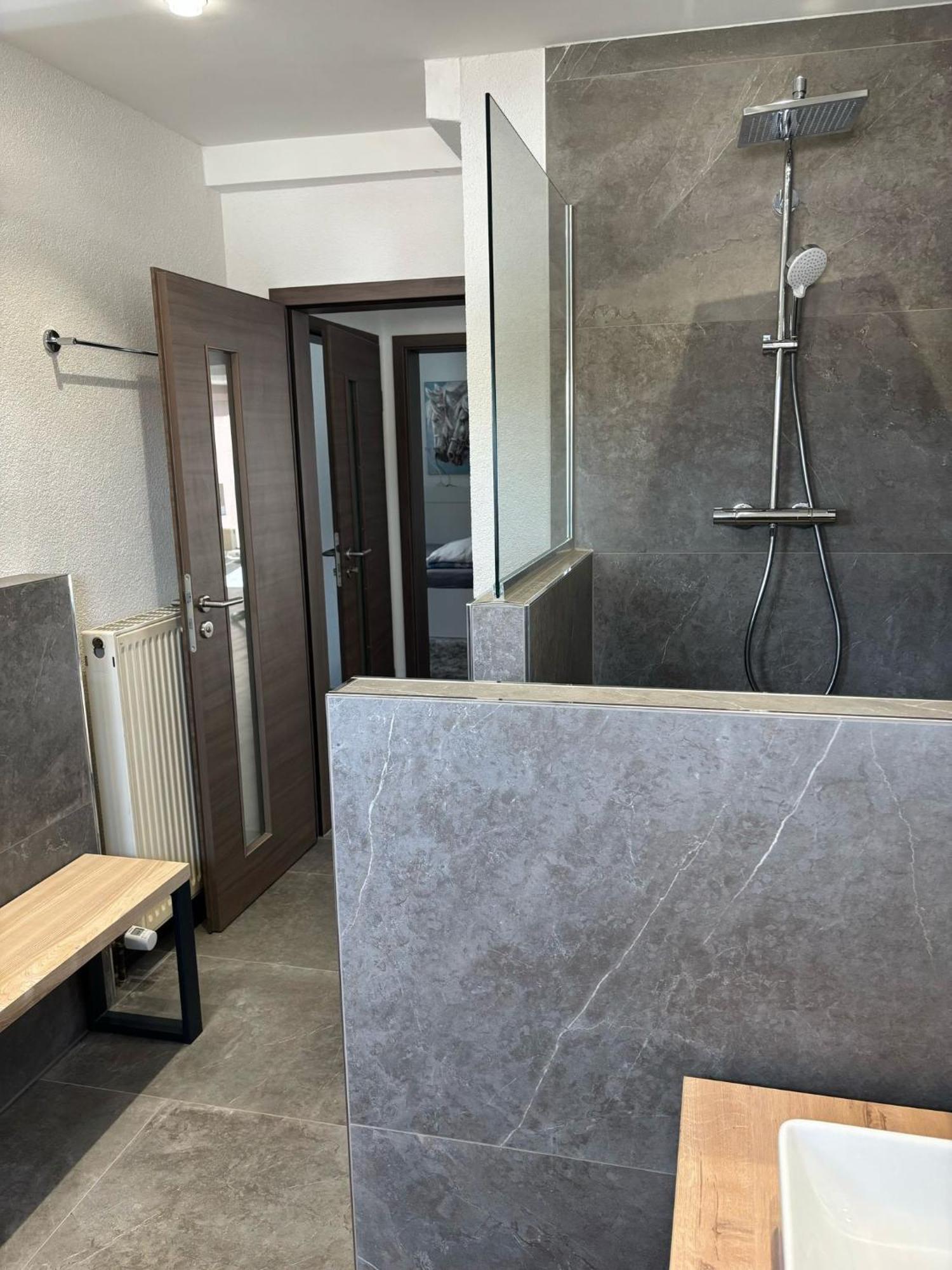 Business Ho 03 Apartment เนคอาร์ซุล์ม ภายนอก รูปภาพ
